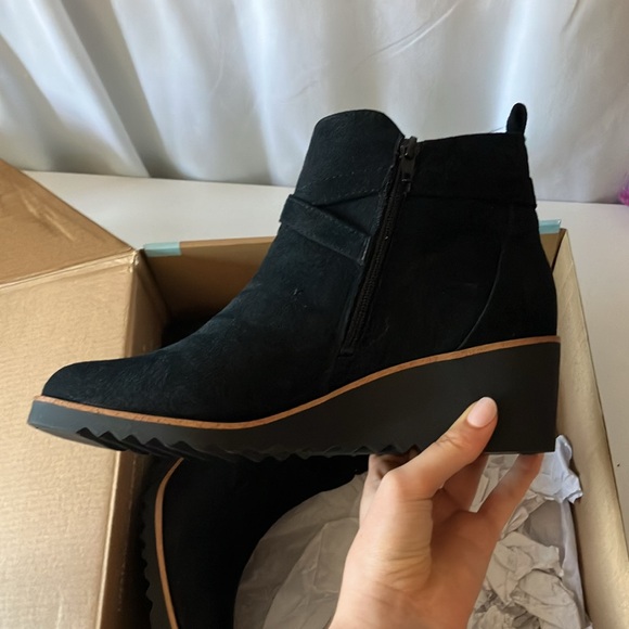 NIB LifeStride Velocity 2.0 Zinfandel Wedge Bootie - Picture 3 of 6